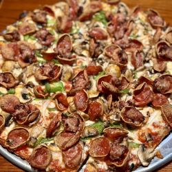 Cardinal Pizza - The Tower Pizza @ColumbusFoodDude