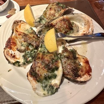 Bareli's Restaurant & Bar - Italian Near Me - Secaucus, New Jersey
