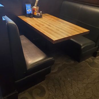 Denny's Restaurant - Booth seating - Diners Near Me - Vancouver, British Columbia Denny's Restaurant - Booth seating - Diners Near Me - Vancouver, British Columbia