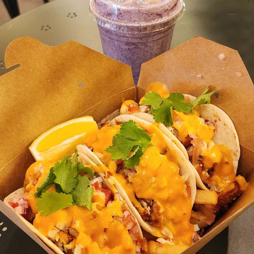 Crispy chicken tacos, berry smoothie Crispy chicken tacos, berry smoothie
