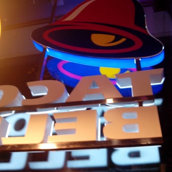 Taco Bell - Mexican Near Me - Madrid, M
