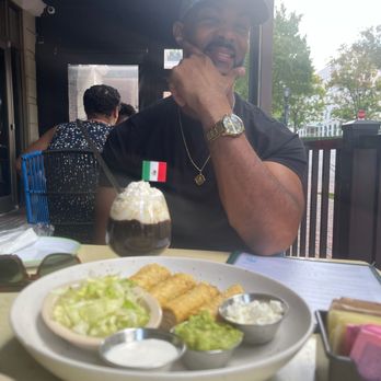 Mal Pan - Mexican Near Me - Charlotte, North Carolina