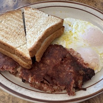 Front Door Diner - Corned beef hash (done well upon request) with gluten free toast and over easy eggs. - Breakfast & Brunch Near Me - Old Forge, New York
