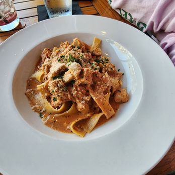 Midtown Table - Fettuccine - Italian Near Me - Jacksonville, Florida Midtown Table - Fettuccine - Italian Near Me - Jacksonville, Florida