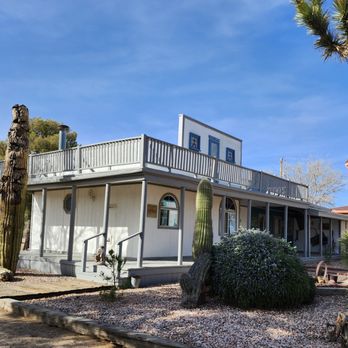Blue Star Ranch - Guest Houses Near Me - Kingman, Arizona Blue Star Ranch - Guest Houses Near Me - Kingman, Arizona