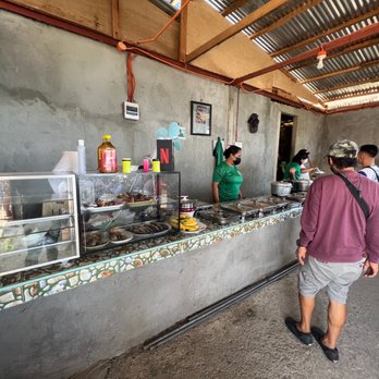 Entoy's Bakasihan - Food counter - Seafood Near Me - Cordova, CEB