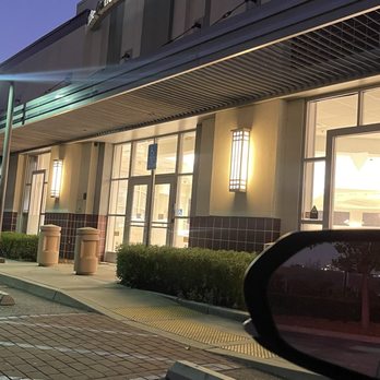 Jared - 6:30 and they won't open the doors. Needed a last minute gift. - Jewelry Near Me - Rancho Cucamonga, California