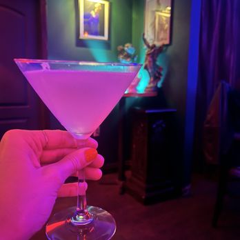 Pagan Wine Bar - Martini - Wine Bars Near Me - Saint Louis, Missouri Pagan Wine Bar - Martini - Wine Bars Near Me - Saint Louis, Missouri