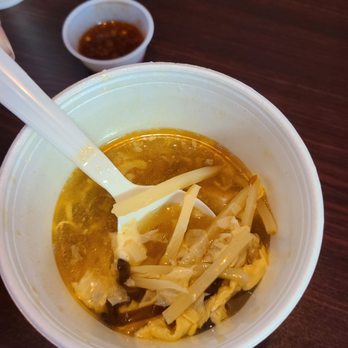 Taiwan Bowl - Hot'n'Sour soup, sooo good!! Loved it! - Noodles Near Me - San Marcos, Texas