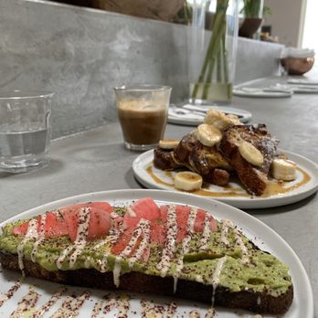 AhbA - Avocado toast, Cinnamon Toast Crunch and a latte - Breakfast & Brunch Near Me - Laguna Beach, California