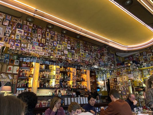 Photo of Moeders - Amsterdã, NH, NL. Restaurant interior