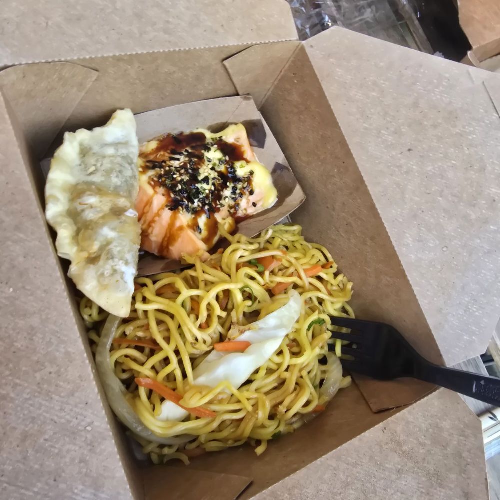 Arapaap - Baked Furikake Salmon, fried noodles - Fast Food Near Me - Clarksville, Tennessee Arapaap - Baked Furikake Salmon, fried noodles - Fast Food Near Me - Clarksville, Tennessee