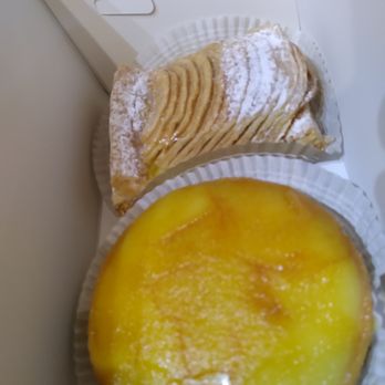 Bread & Roses Bakery Cafe - a pastry in a box - Cafes Near Me - Toronto, Ontario