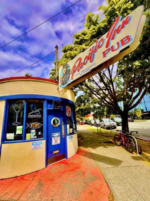 Pacific Inn Pub by null