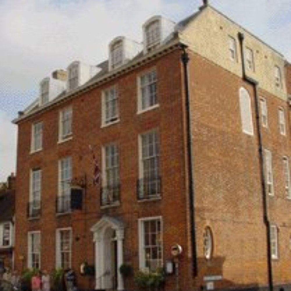 The Ship Inn - Pubs Near Me - Chichester, WSX