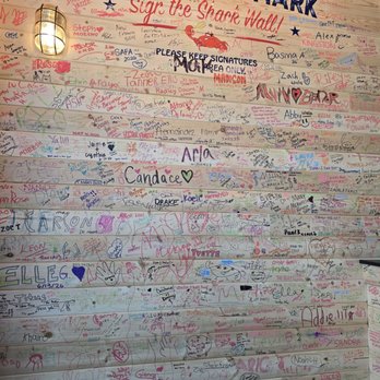 Angry Crab Shack - Wall you can sign - Comfort Food Near Me - Chandler, Arizona