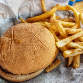 Captain Lou's - Kid's burger and fries - New American Near Me - South Haven, Michigan