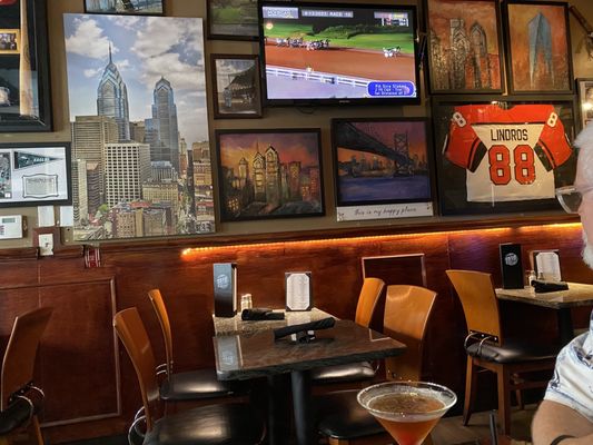 1518 Bar & Grill by null