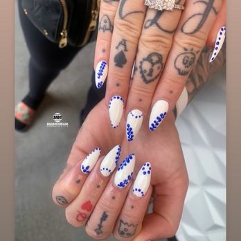 Mainstream Nails - Nail Salons Near Me - Denver, Colorado