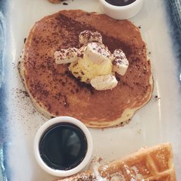 Tiramisu Pancakes