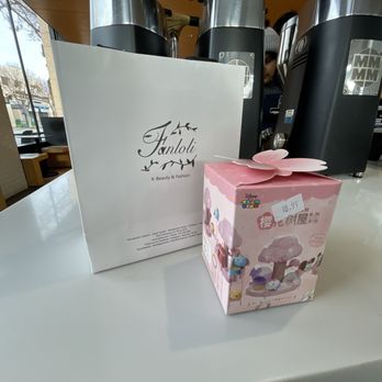 Fanloli - Cosmetics & Beauty Supply Near Me - San Mateo, California Fanloli - Cosmetics & Beauty Supply Near Me - San Mateo, California