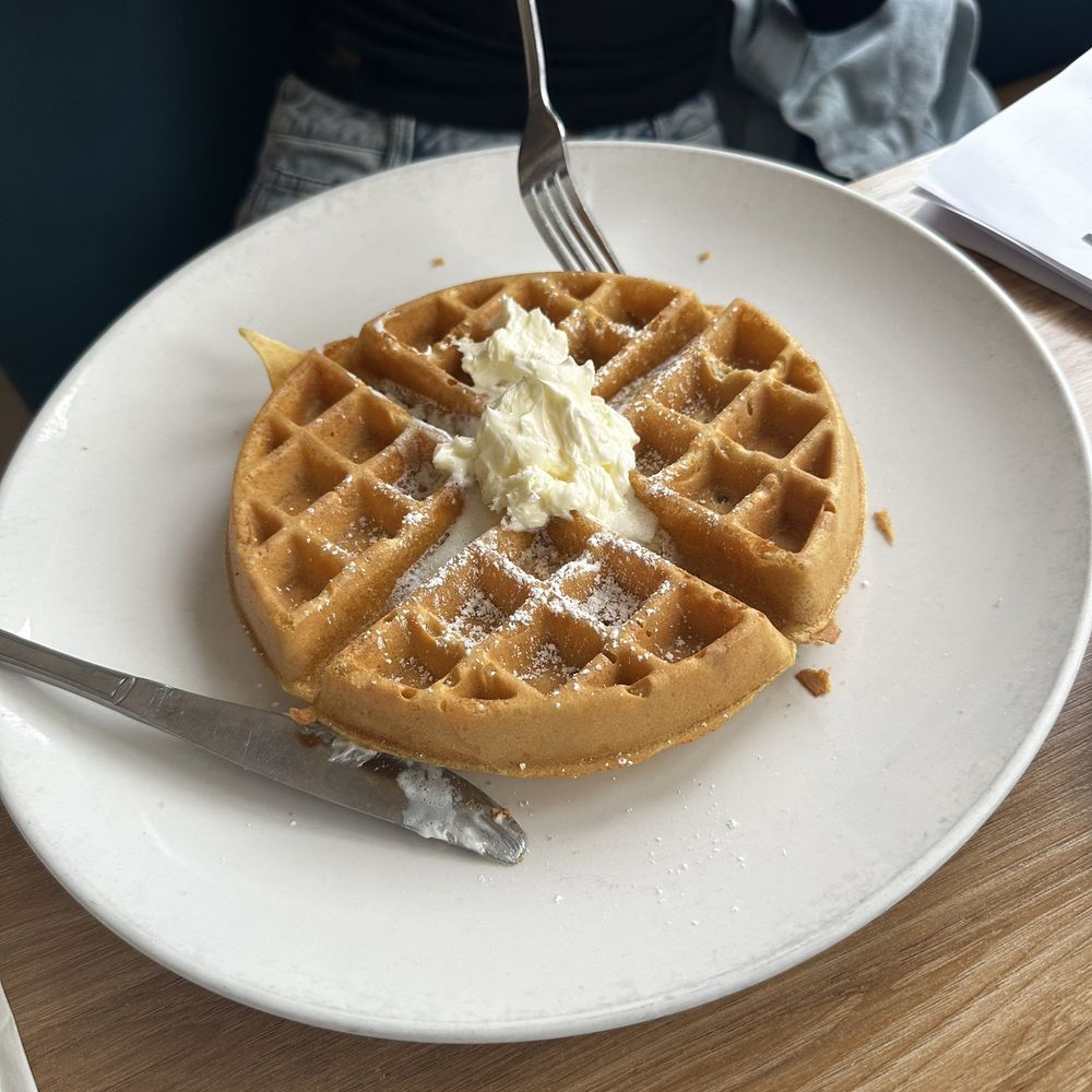 Broken Yolk Cafe - Breakfast & Brunch Near Me - San Diego, California Broken Yolk Cafe - Breakfast & Brunch Near Me - San Diego, California