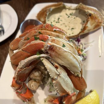 Taylor Shellfish Oyster Bar - Whole Dungeness Crab - Seafood Near Me - Seattle, Washington