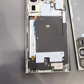Dr Mobile - In the photo, the back panel is not smoked - Mobile Phone Repair Near Me - Edmonton, Alberta