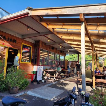 Wajan - Covered outdoor seating - Indonesian Near Me - Portland, Oregon