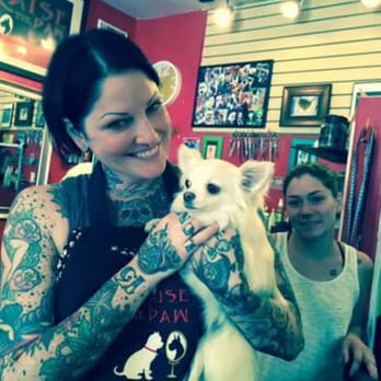 Praise the Paw - Vida Louise - Pet Groomers Near Me - Denver, Colorado Praise the Paw - Vida Louise - Pet Groomers Near Me - Denver, Colorado