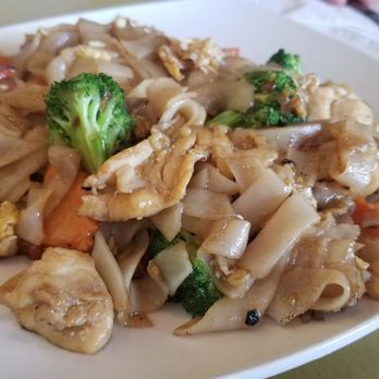Blossom Bee - Pad Sa Ew. Traditional Thai noodle dish and this one is sweeter and more flavorful than typical. Taste is good but size is small - Creperies Near Me - Dublin, California Blossom Bee - Pad Sa Ew. Traditional Thai noodle dish and this one is sweeter and more flavorful than typical. Taste is good but size is small - Creperies Near Me - Dublin, California