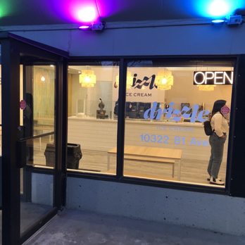 Drizzle Ice Cream - Outside view - Ice Cream & Frozen Yogurt Near Me - Edmonton, Alberta