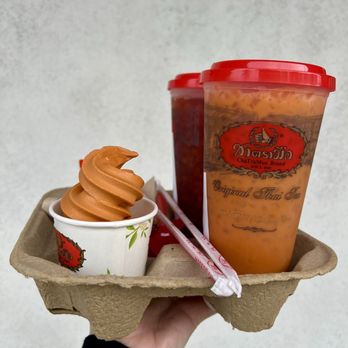 ChaTraMue Original Thai Tea - Thai Tea Soft Serve, Thai Tea, and Thai Black Tea - Bubble Tea Near Me - Los Angeles, California