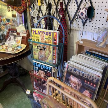 Side Kitsch Vintage - Used, Vintage & Consignment Near Me - Austin, Texas Side Kitsch Vintage - Used, Vintage & Consignment Near Me - Austin, Texas