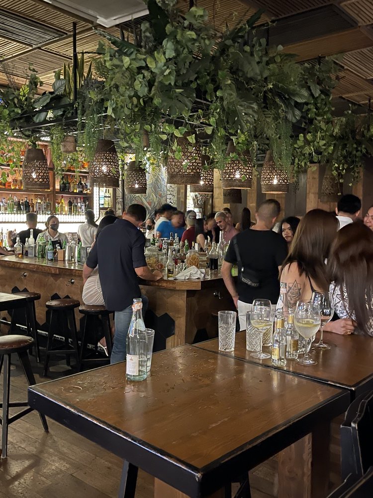 DR. WINE 17 Photos 5921 Algier, Makati, Metro Manila, Philippines