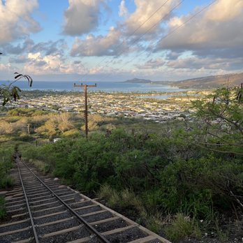 Koko Head - going up - Hiking Near Me - Honolulu, Hawaii Koko Head - going up - Hiking Near Me - Honolulu, Hawaii