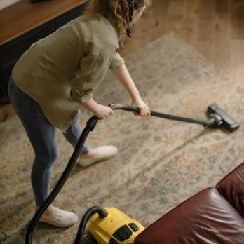 Q's Cleaning Solutions - We put the deep in clean - Ask us for a free quote today! - Home Cleaning Near Me - South Holland, Illinois Q's Cleaning Solutions - We put the deep in clean - Ask us for a free quote today! - Home Cleaning Near Me - South Holland, Illinois