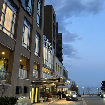 The Pearle Hotel & Spa - Entrance - Hotels Near Me - Burlington, Ontario The Pearle Hotel & Spa - Entrance - Hotels Near Me - Burlington, Ontario