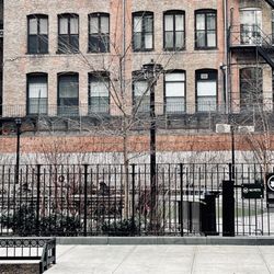 Chelsea Green - Gated park