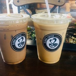 Specialty coffees/iced. Abuelita / Hawaii