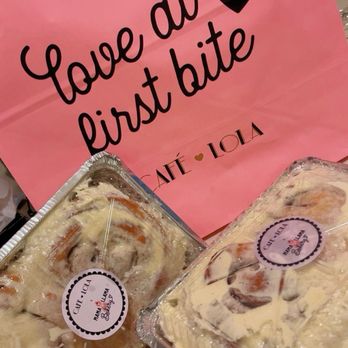Cafe Lola - The famous Mama Llama Cinnamon Rolls - Cafes Near Me - Las Vegas, Nevada