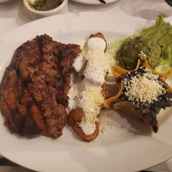 Mis Moles Restaurant - Food is delicious presentation is amazing. Food was seasoned to perfection. And may I add there service was phenomenal. - Mexican Near Me - Chicago, Illinois Mis Moles Restaurant - Food is delicious presentation is amazing. Food was seasoned to perfection. And may I add there service was phenomenal. - Mexican Near Me - Chicago, Illinois
