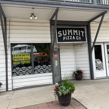 Summit Pizza Co & Ice Cream - the front of the building - Pizza Near Me - Kamas, Utah