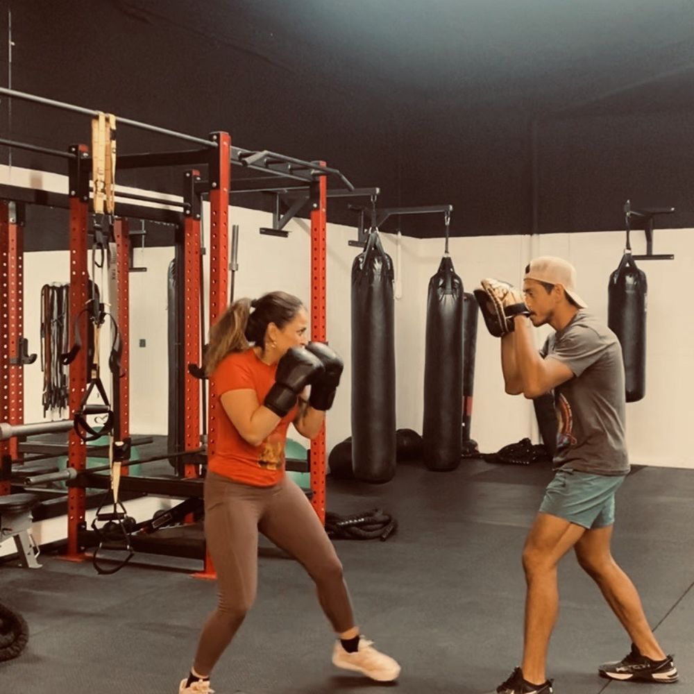 Matador Training - 1:1 boxing with coach Giovanny - Boxing Near Me - North Hollywood , California