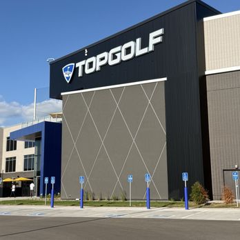 Topgolf - Sports Bars Near Me - Woodbury, Minnesota