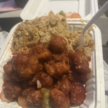 Highland Chinese Restaurant - Sweet n Sour Pork Lunch Special $10.29 - Chinese Near Me - Sacramento, California Highland Chinese Restaurant - Sweet n Sour Pork Lunch Special $10.29 - Chinese Near Me - Sacramento, California