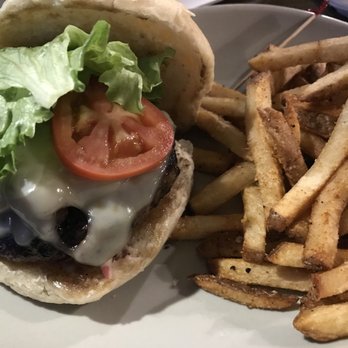 Silver Moon Brewing - Shroom burger - Breweries Near Me - Bend, Oregon
