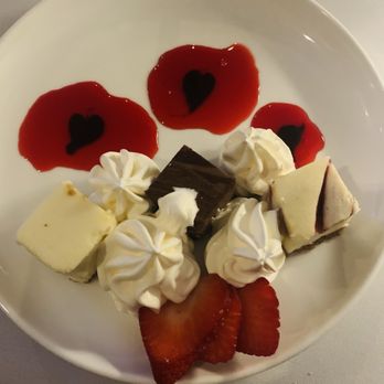 The Standard on Vaughan - Valentine's dessert - Cocktail Bars Near Me - Bertram, Texas