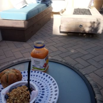 La Serena Villas - Breakfast on the patio. - Hotels Near Me - Palm Springs, California La Serena Villas - Breakfast on the patio. - Hotels Near Me - Palm Springs, California