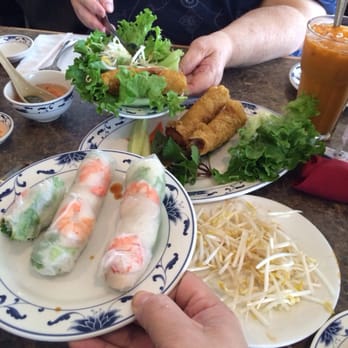 Pho Thanh Long - Spring rolls were average. I wasn't fond of the peanut sauce. The egg roll were also average but they were quite large. - Vietnamese Near Me - Houston, Texas